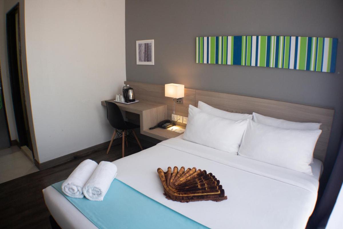 Hotel Singgah Kertih Kerteh Esterno foto