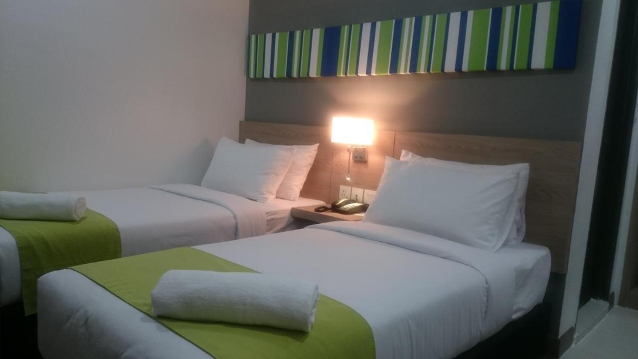 Hotel Singgah Kertih Kerteh Esterno foto