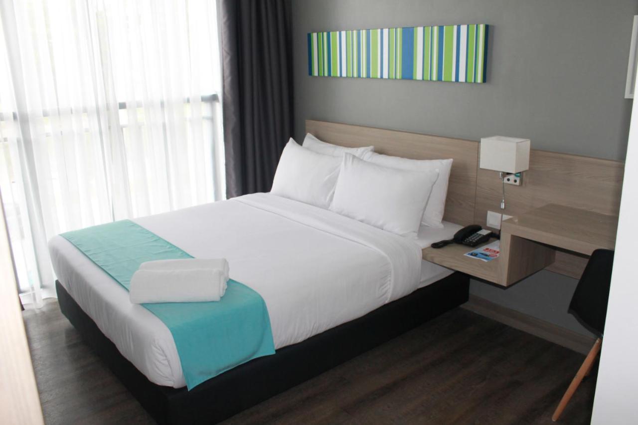 Hotel Singgah Kertih Kerteh Esterno foto