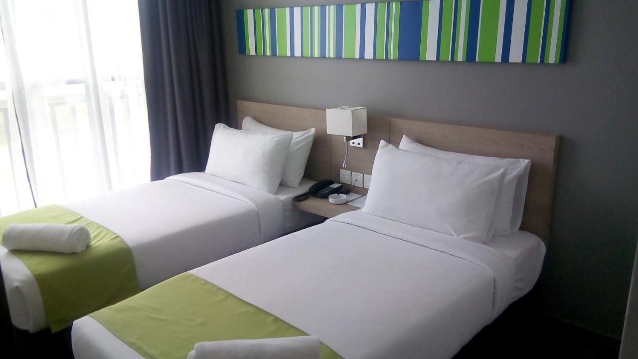 Hotel Singgah Kertih Kerteh Esterno foto
